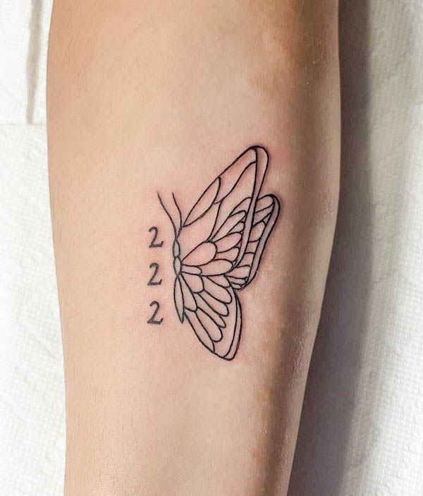 222 angel number tattoo by @riyahdanitattoos