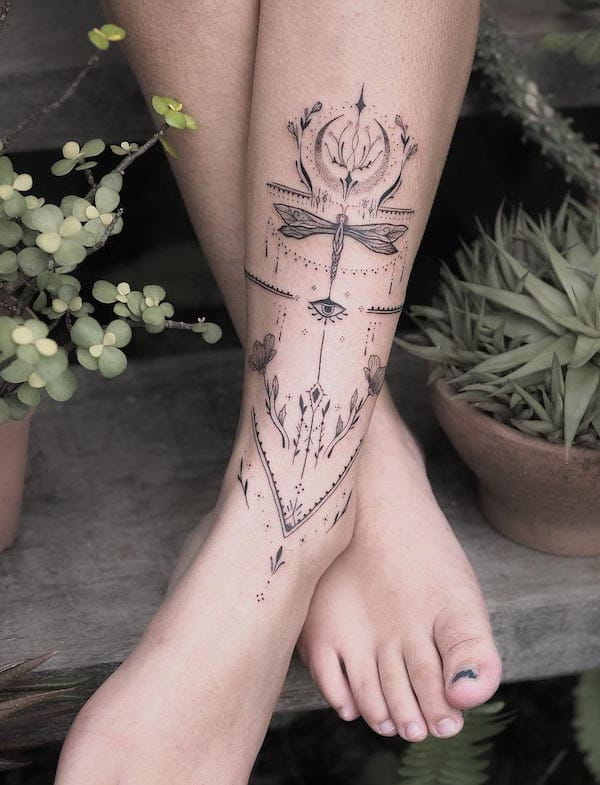 Intricate ornamental ankle tattoo by @theelysianheart