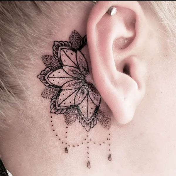 Dreamcatcher mandala tattoo behind the ear by @joey.ostner.tattoo