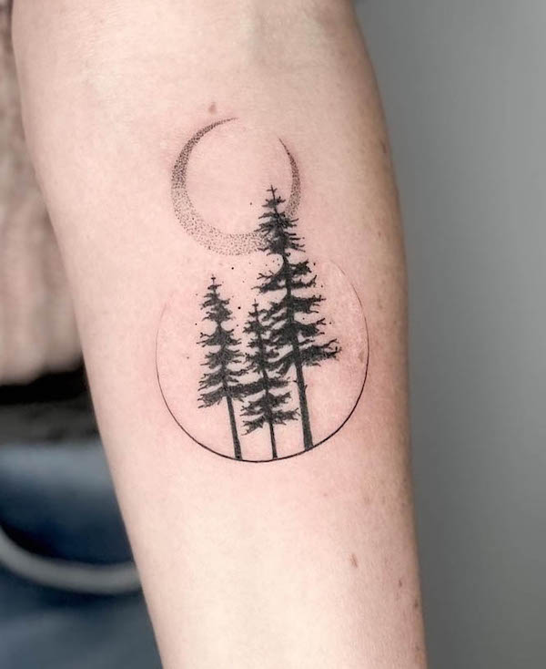 Moon and tree tattoo by @jasminwalshtattoo