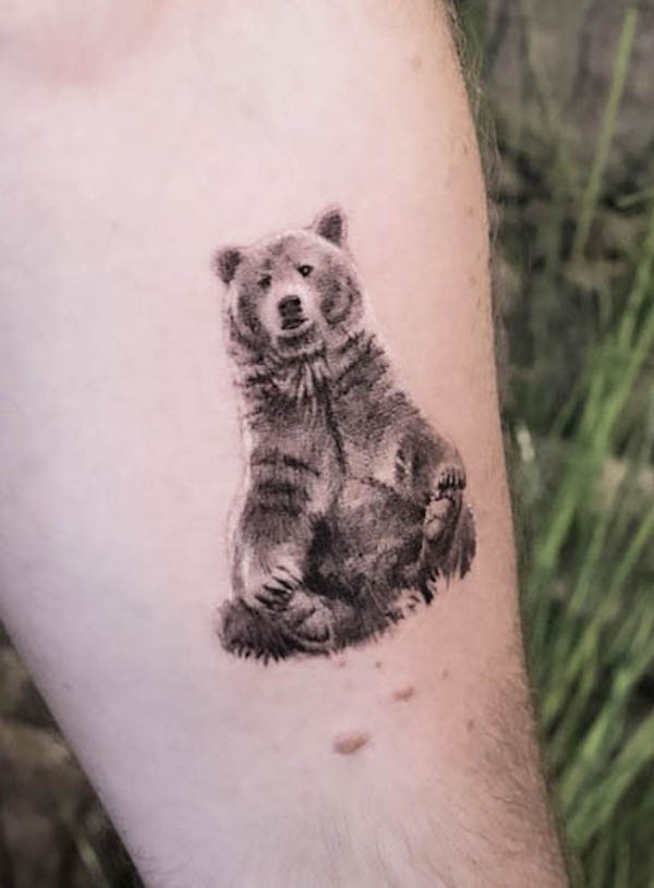 Realism grizzly bear tattoo by @oxel_tattoo