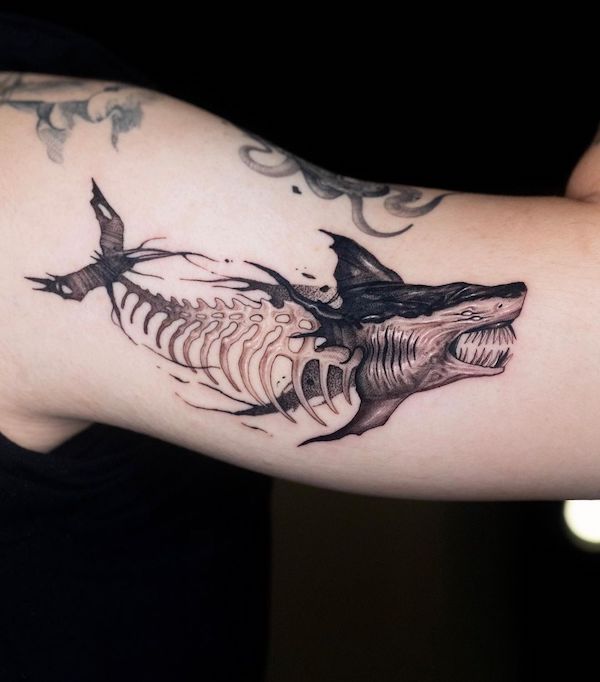 Shark skeleton tattoo by @apso_tattoo