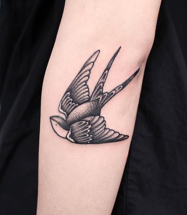 Simple traditional swallow by @howyoubeen____