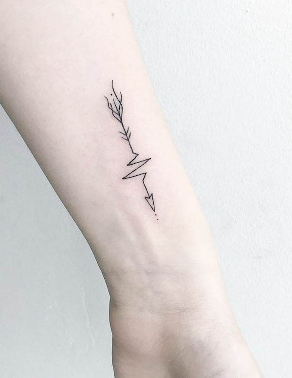 Small arrow heartbeat tattoo by @susboom_tattoo