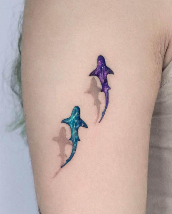 Small shark tattoo in stunning colors by @mooji_tt