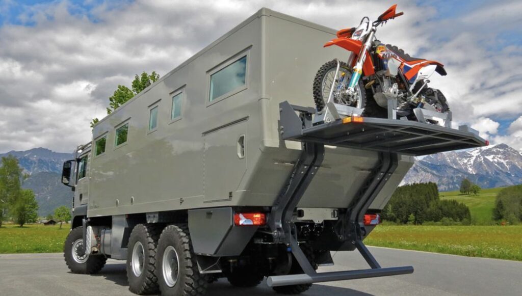 Globetrotter 7500 survival camper