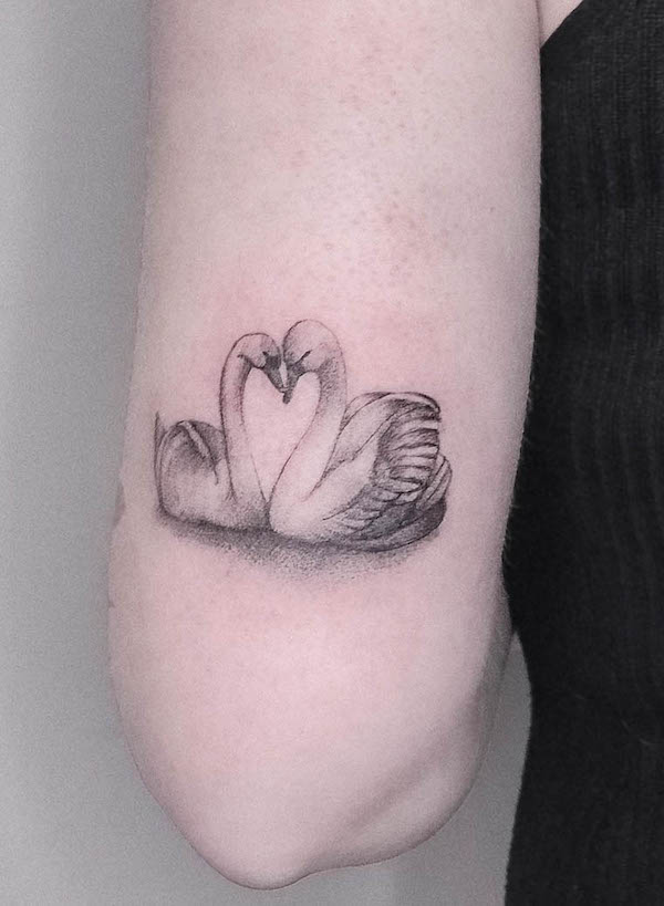 Swan symbolic love tattoo by @vinnden.tattoo