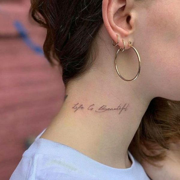 Tattoo chữ ở cổ đẹp và ý nghĩa