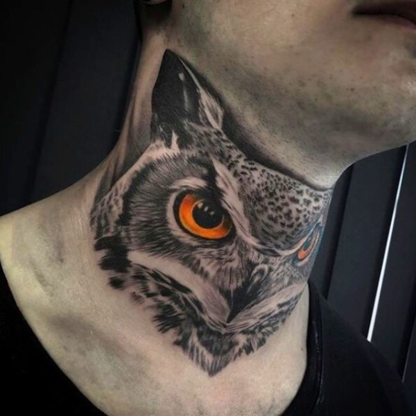 Tattoo cú mèo ở cổ