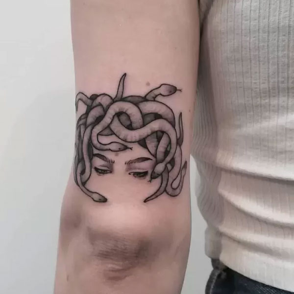 Tattoo medusa mini