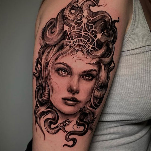 Tattoo medusa tay đẹp