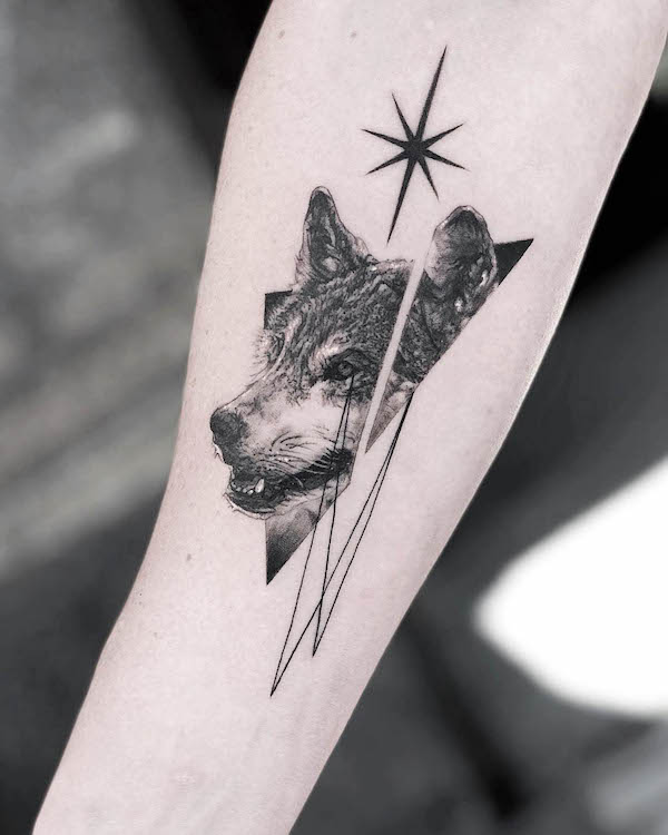 Wolf and star tattoo by @victordelfuey