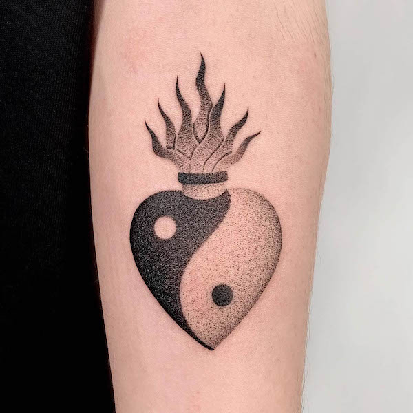 Yin yang sacred heart by @velco.tattoo