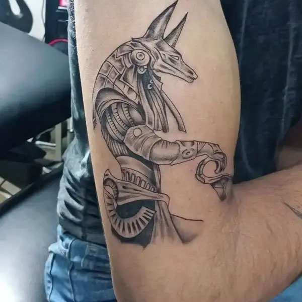 Tattoo anubis độc