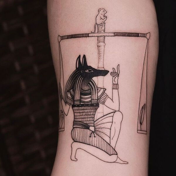 Tattoo anubis vi thần