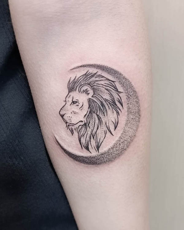 Moon and lion tattoo by @angytoschi96