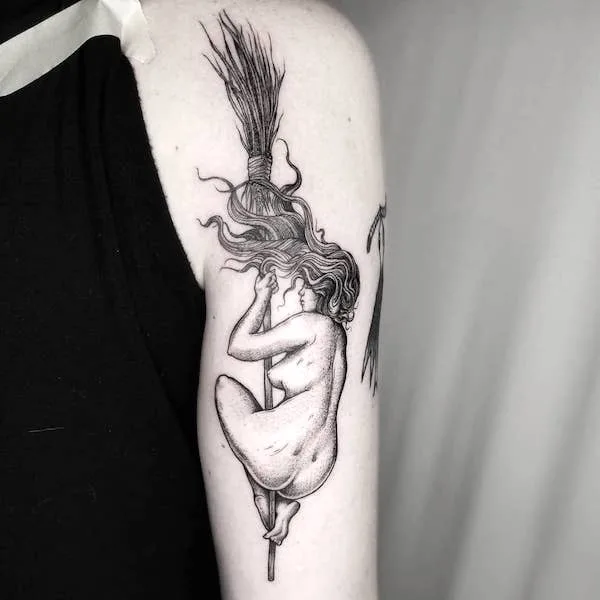 The magic broomstick tattoo by @racheltruskotattoos- Fantasy Magic tattoos