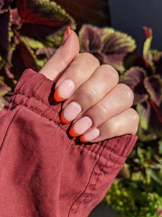 30 Easy-To-Copy Fall Manicure Looks - 235