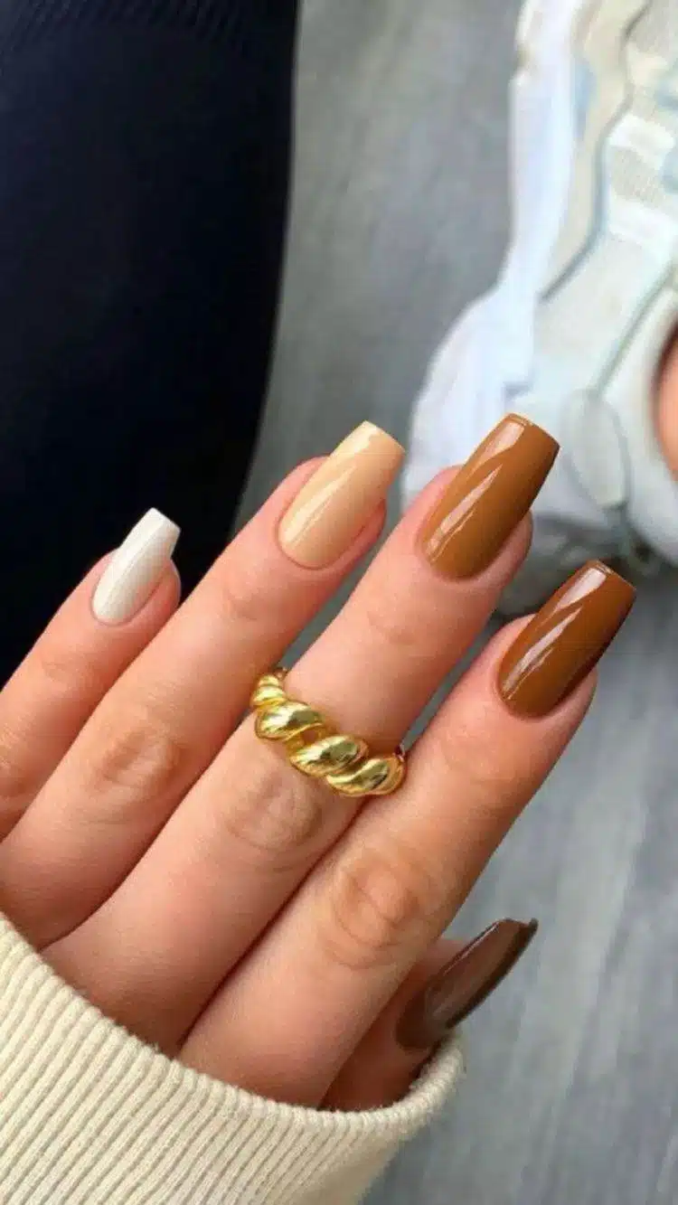 30 Easy-To-Copy Fall Manicure Looks - 201