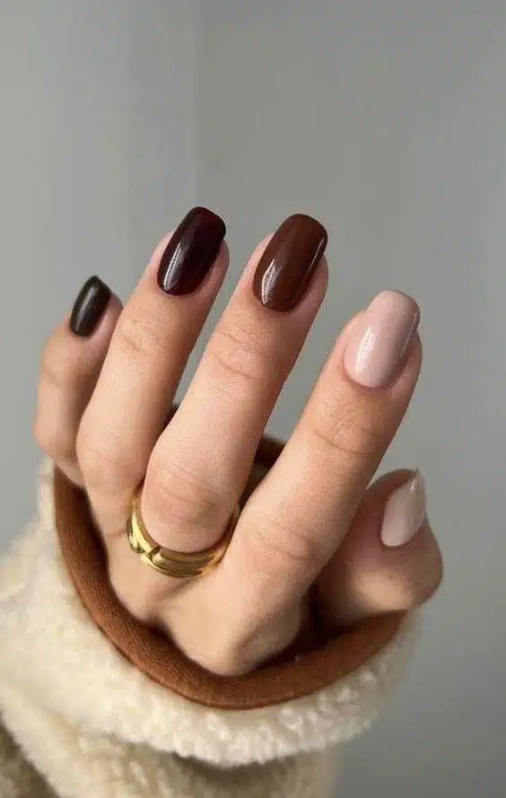 30 Easy-To-Copy Fall Manicure Looks - 203