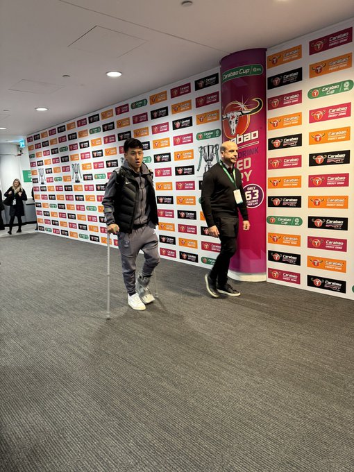 Second Liverpool player leaves Wembley on crutches - DaveOCKOP