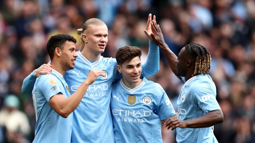 Man City có 70% cơ hội bảo vệ chức vô địch Premier League