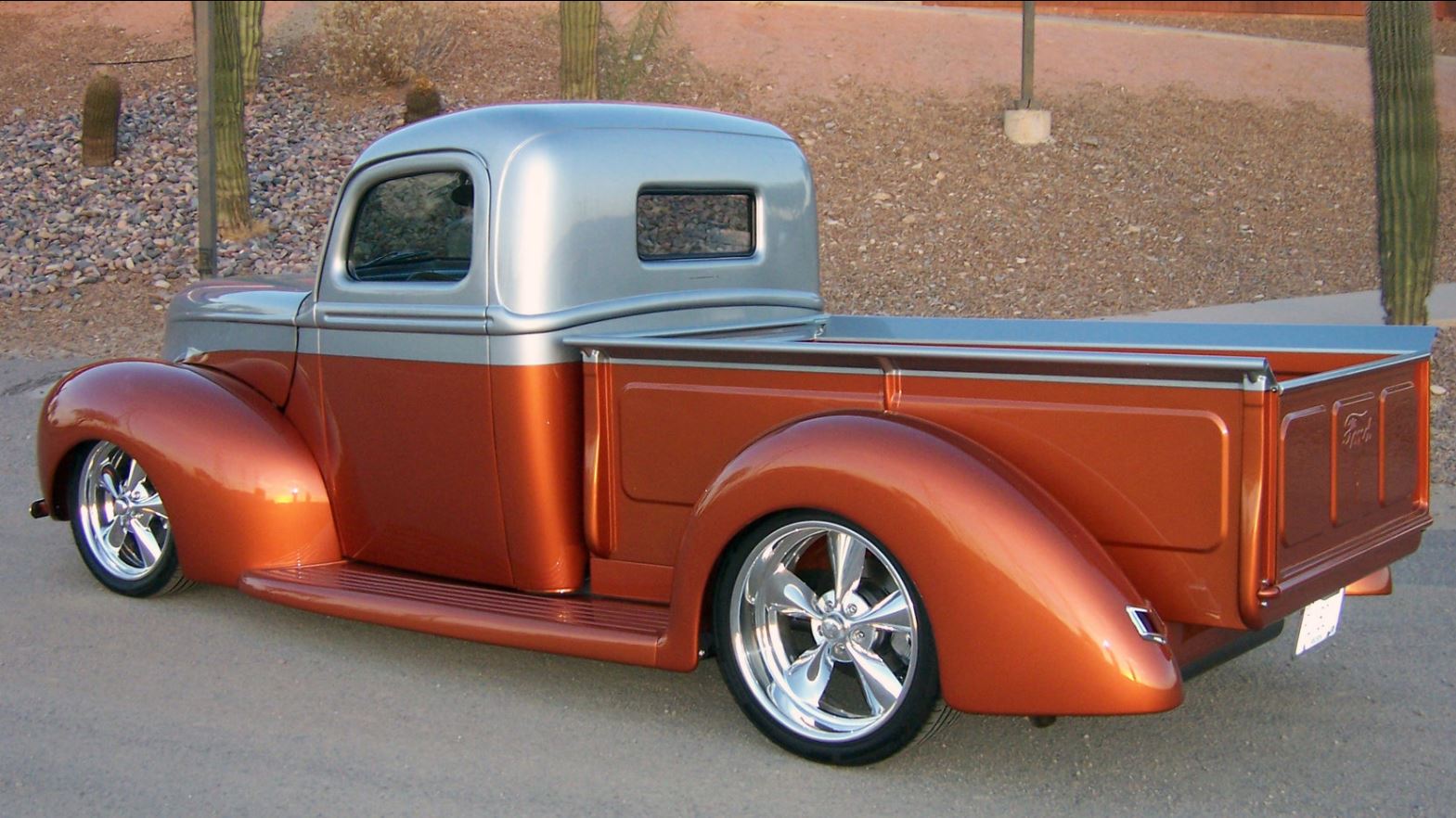 1941 FORD PICKUP SUN BURST ORANGE