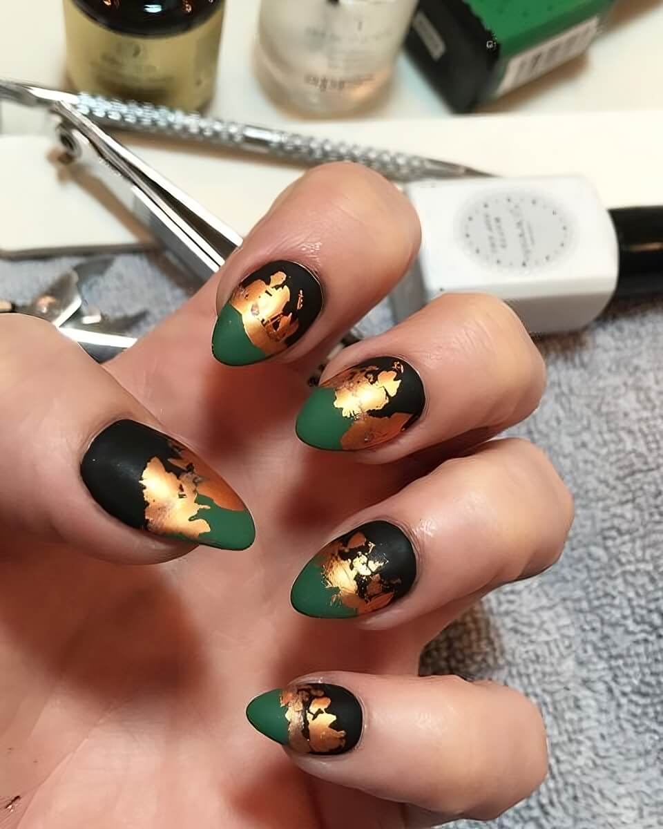 30 St. Patrick’s Day Nail Ideas That Will Bring You A Jolly Holiday - 193