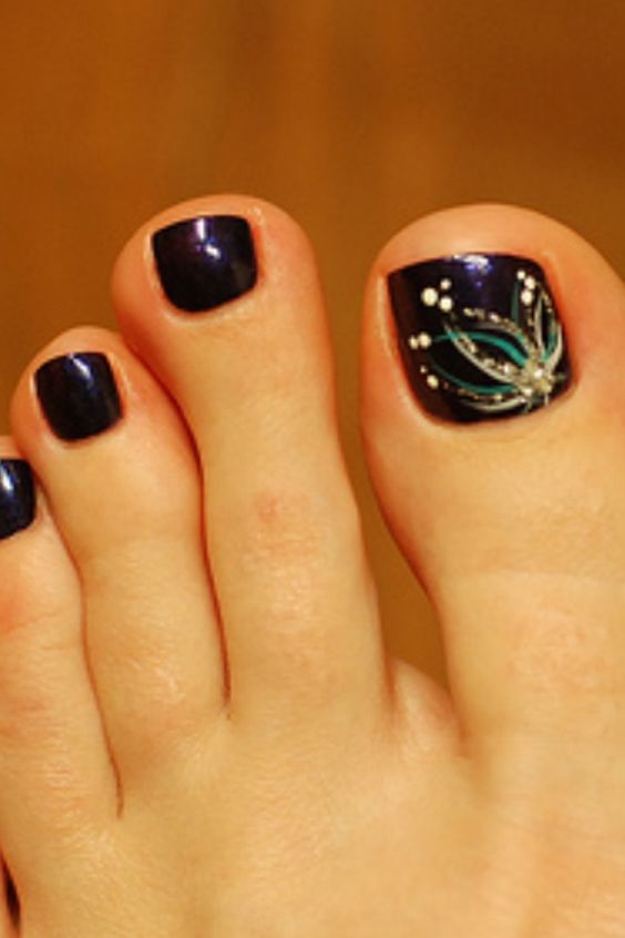 Toenails art design - cool image » Supper Photos for You