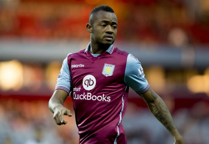 Jordan Ayew khi còn khoác áo Aston Villa