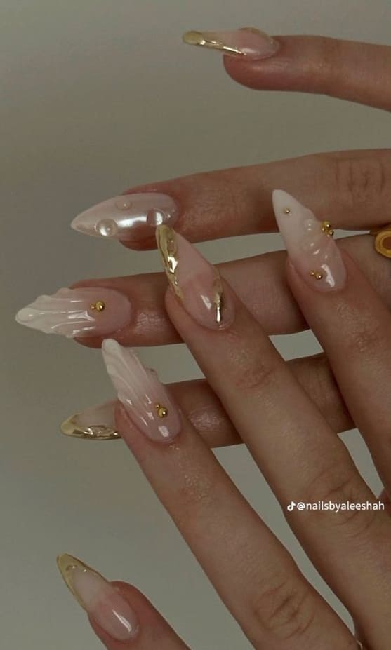 prom nails: 3d seashells