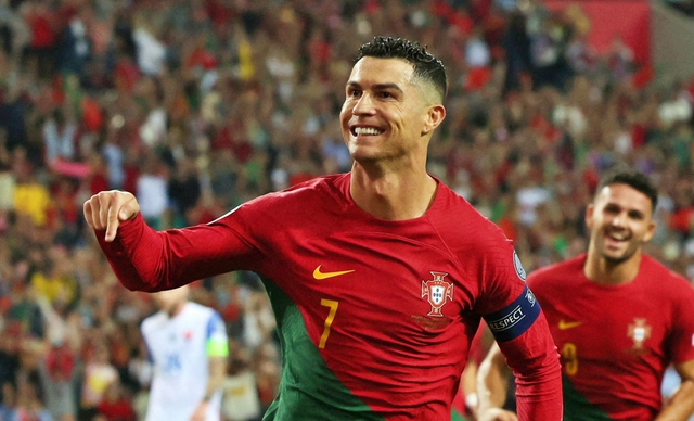 5 tiền đạo cắm hay nhất Euro 2024: Ronaldo ghi 50 bàn vẫn phải đứng thứ 2 - Ảnh 4.