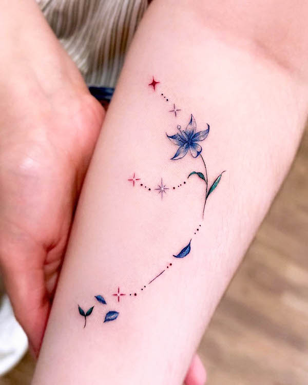 Floral zodiac constellation tattoo by @e.hyang_.tattoo